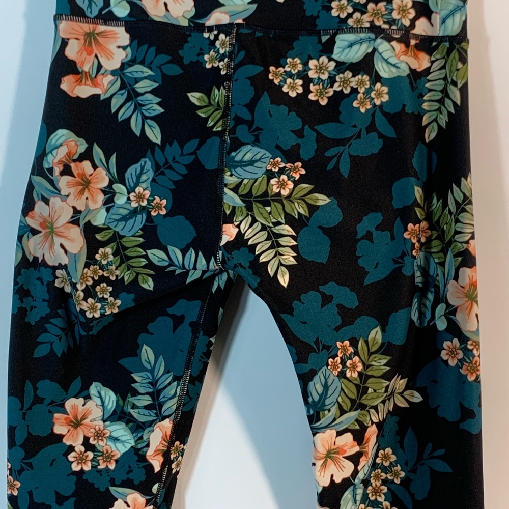 Calvin Klein Performance Womens Capri Leggings Large Floral High Rise Stretch - Picture 8 of 13